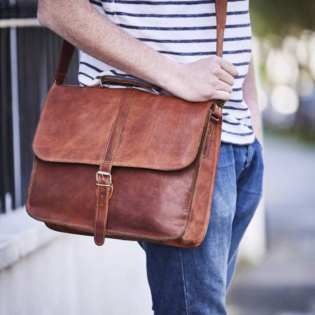 13 leather messenger discount bag